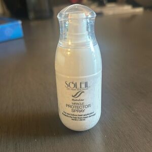 🆕 Soleil miracle protector spray 1.69 oz full size with free gift.